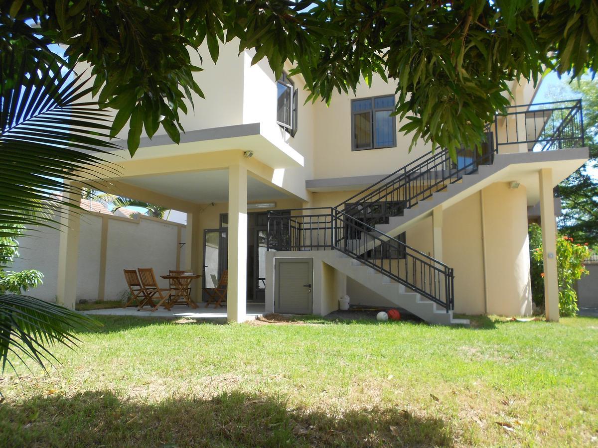 Villa Tameva Flic en Flac Экстерьер фото